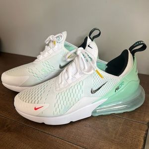 Nike Women's Air Max 270 Shoes